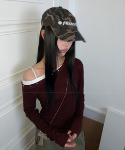 アンバランススタッドワンショルTシャツ(5color) BURGUNDY