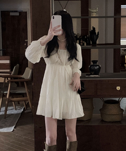 리치 초커세트 주름 콩단추 미니 원피스 크림