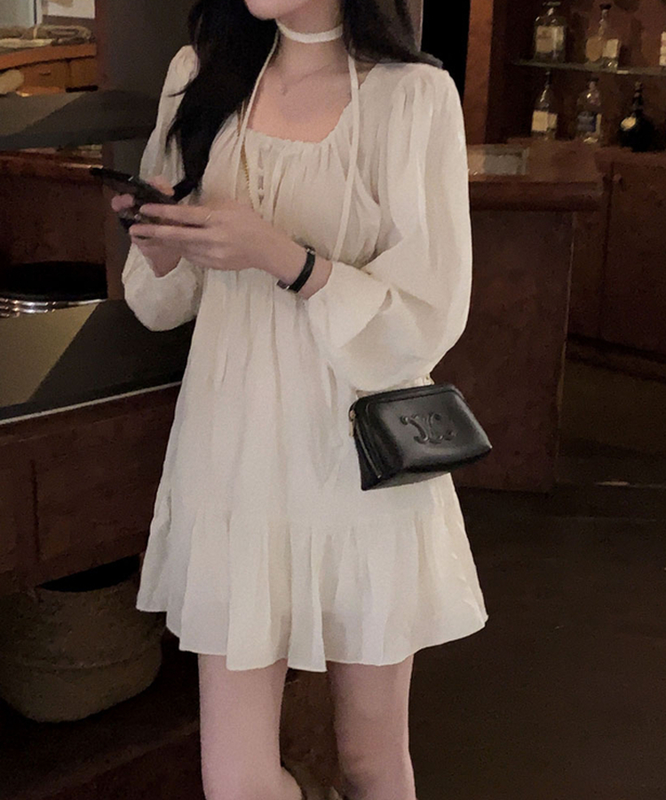 리치 초커세트 주름 콩단추 미니 원피스 크림