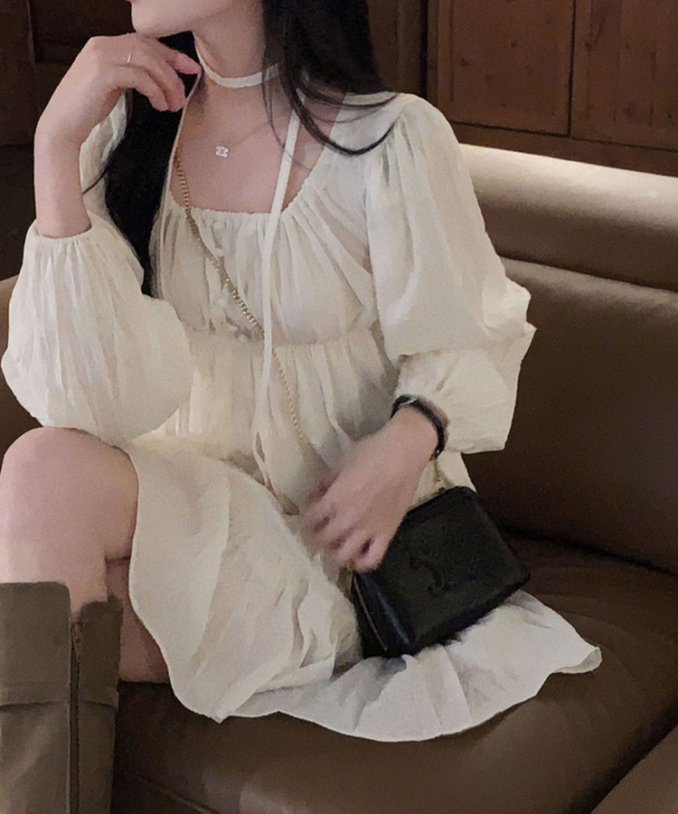 리치 초커세트 주름 콩단추 미니 원피스 크림