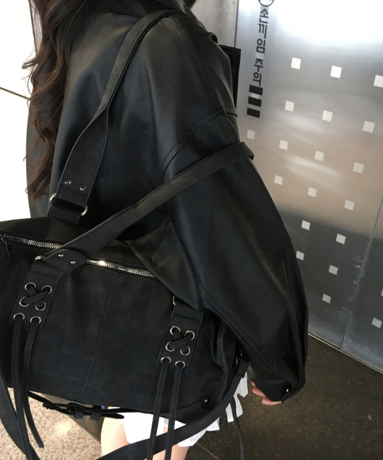 グロウベルトスショルダーバッグ BLACK