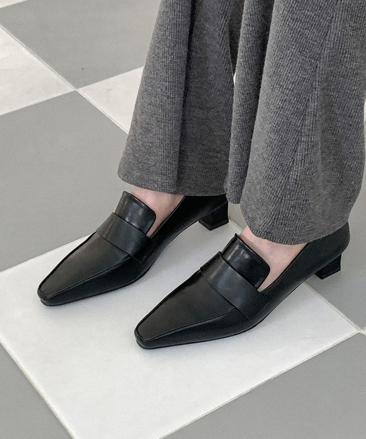 レザーローファーヒール BLACK