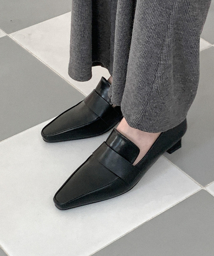 レザーローファーヒール BLACK