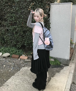 프릴 언밸런스 미디스커트 블랙