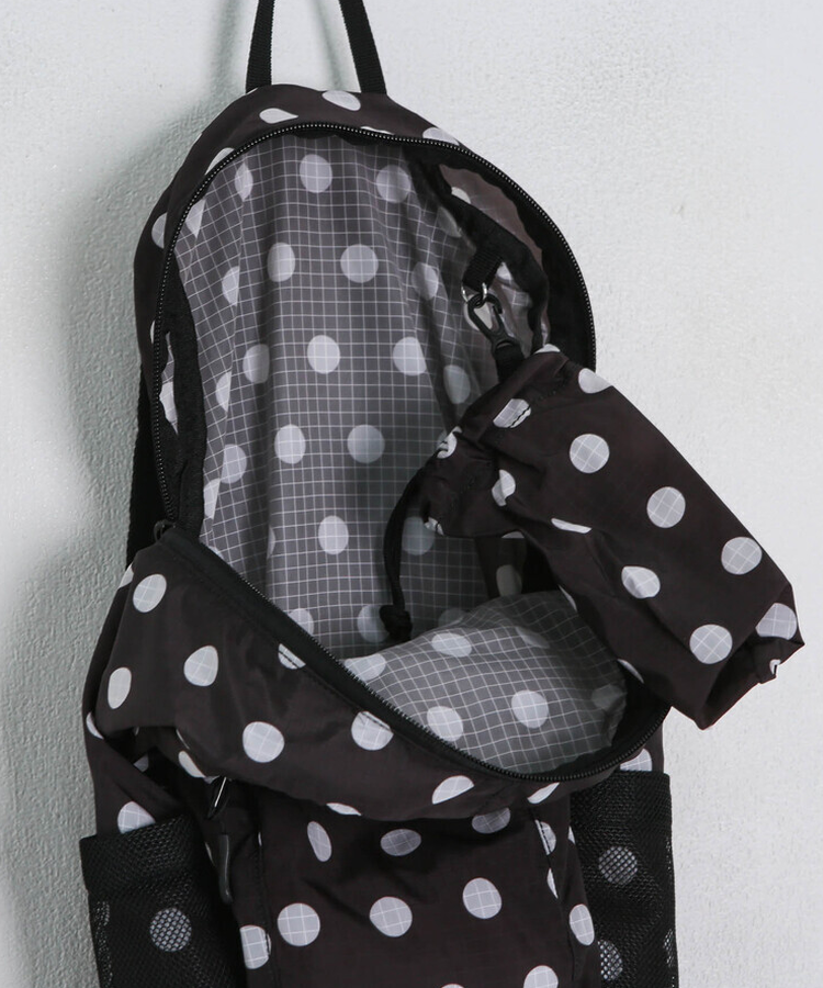 도트 무늬 캐주얼 백팩