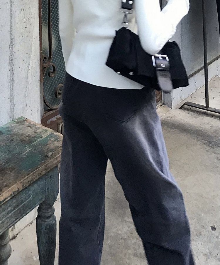 サイドウォッシュストレートデニム BLACK DENIM
