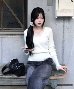 レースデザインVネックニット IVORY