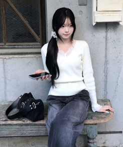 レースデザインVネックニット IVORY