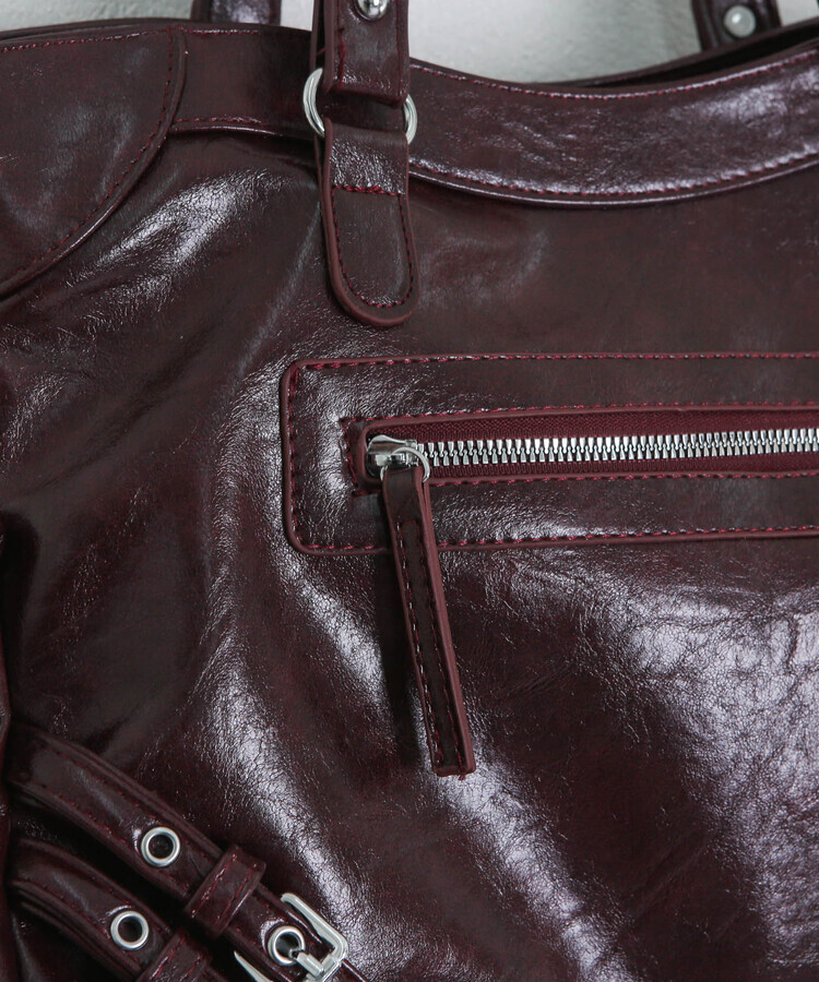 ベルトデザインショルダーバッグ