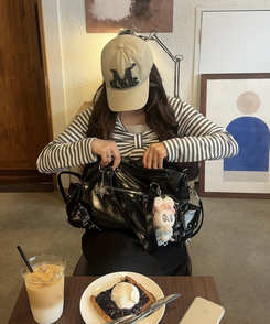 ベルトデザインショルダーバッグ BLACK