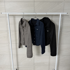 スエードポケットクロップブラウス