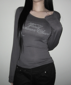 クロイレタリングスリム長袖Tシャツ CHARCOAL