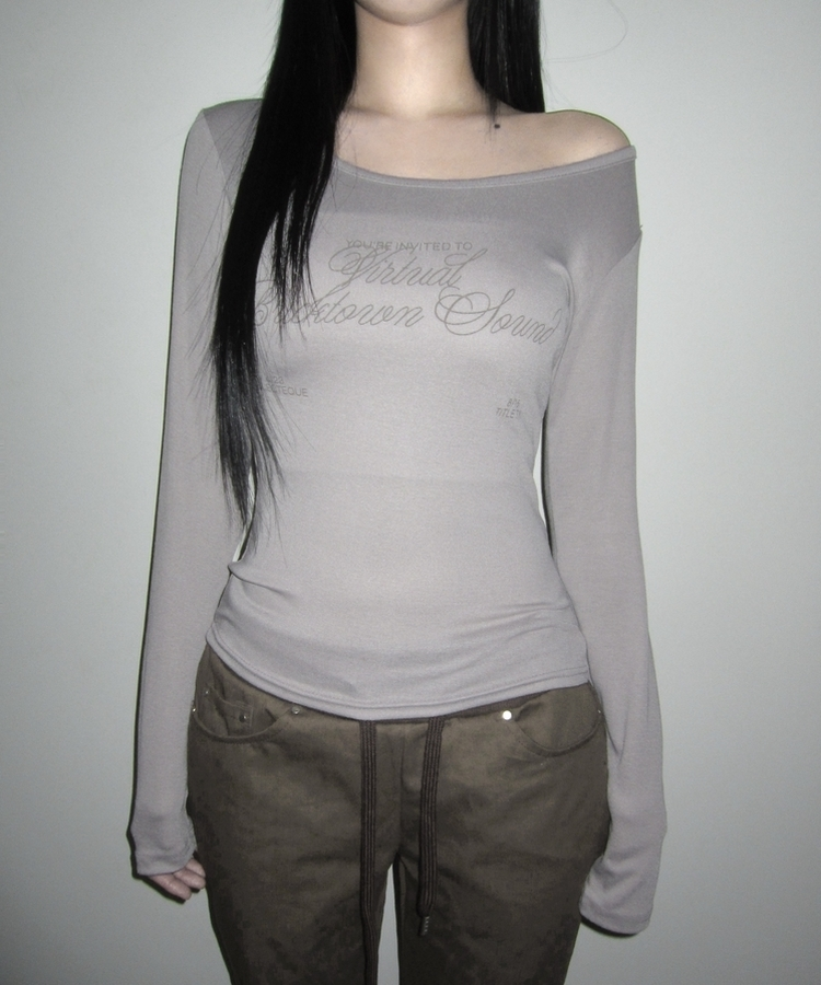 クロイレタリングスリム長袖Tシャツ BEIGE