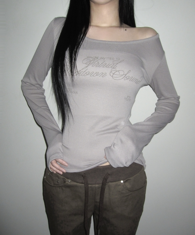 クロイレタリングスリム長袖Tシャツ BEIGE