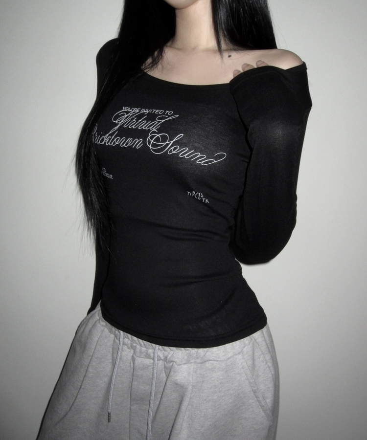 クロイレタリングスリム長袖Tシャツ BLACK