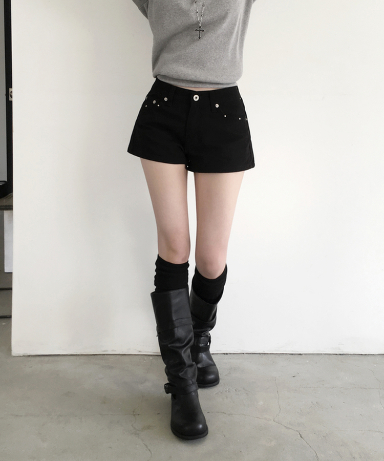 테피 스터드 백포켓 포인트 면 숏 팬츠 블랙