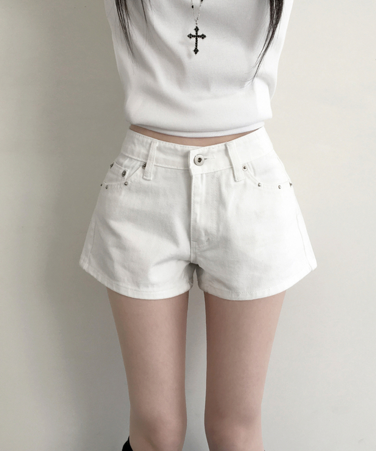 테피 스터드 백포켓 포인트 면 숏 팬츠 화이트