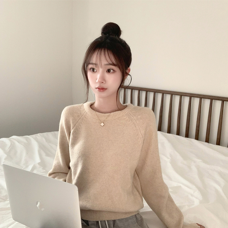 포근 오버핏 겨울 라운드 울 데일리 루즈핏 긴팔 니트 허리잘록 긴팔티 베이지