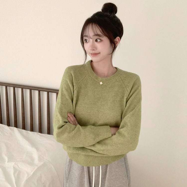 포근 오버핏 겨울 라운드 울 데일리 루즈핏 긴팔 니트 허리잘록 긴팔티 올리브