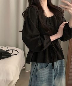 레이스 프릴 허리잘록 스트링 긴팔블라우스 블랙