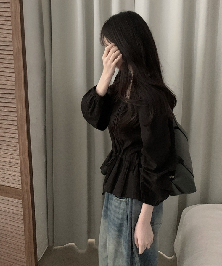 레이스 프릴 허리잘록 스트링 긴팔블라우스 블랙