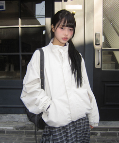 ナイロンウインドブレーカージャンパー IVORY