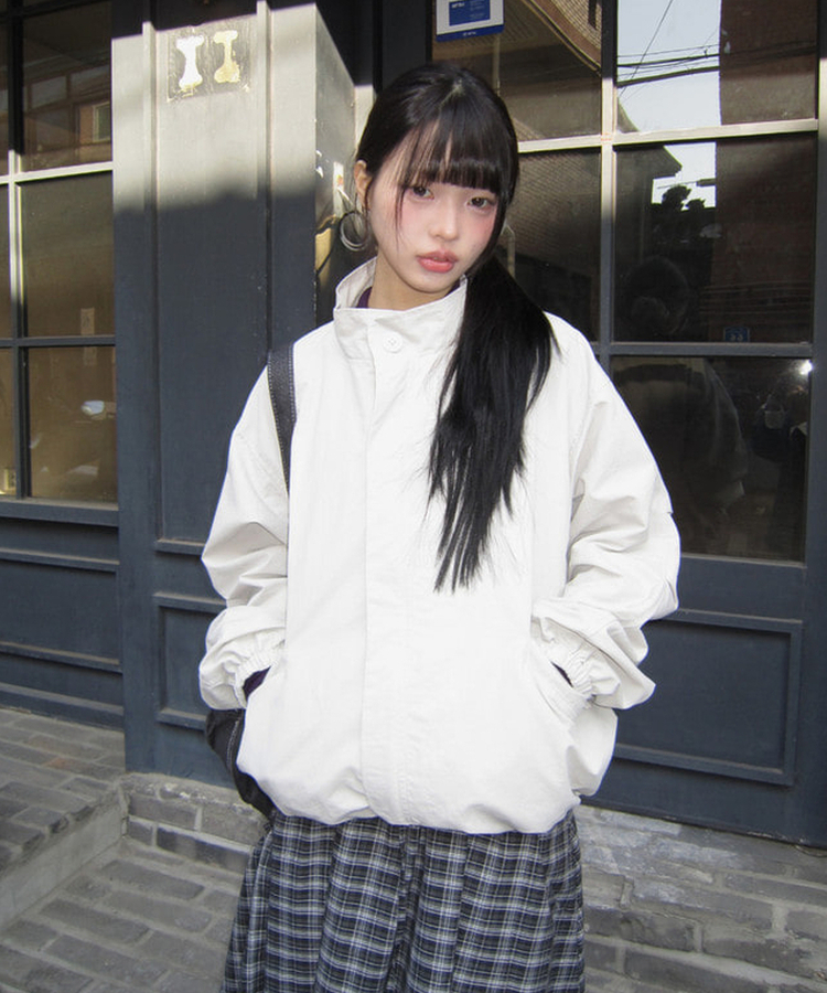 ナイロンウインドブレーカージャンパー IVORY