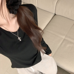 Vネックシアリングセミクロップ長袖Tシャツ BLACK