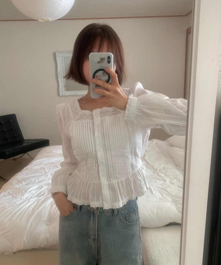 ムードスクエアネックフリルブラウス IVORY