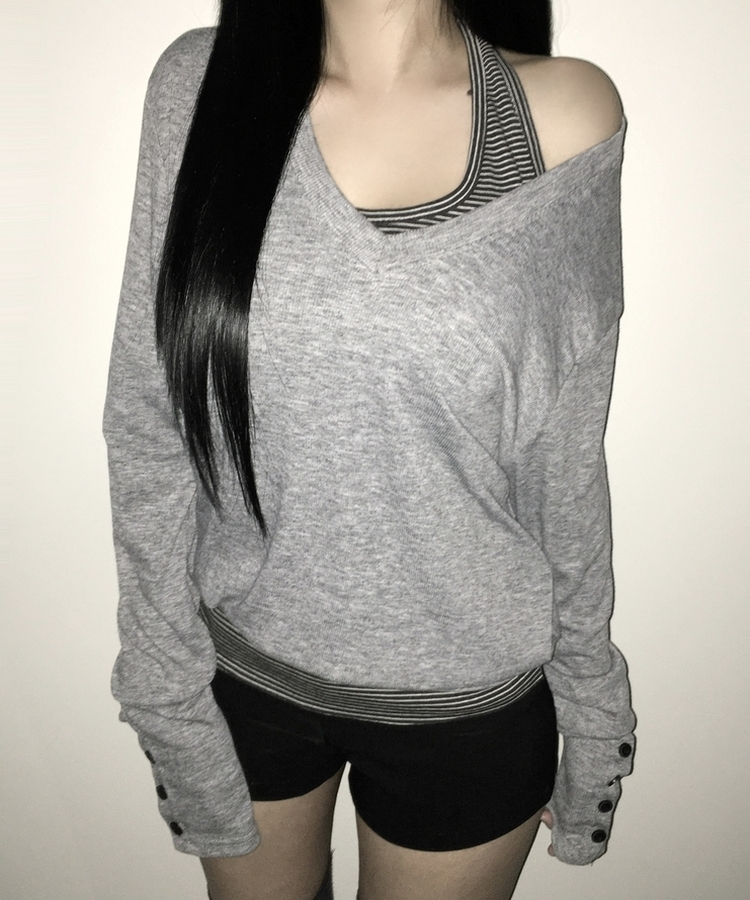 ハンドボタンルーズ長袖Tシャツ(5color) GREY