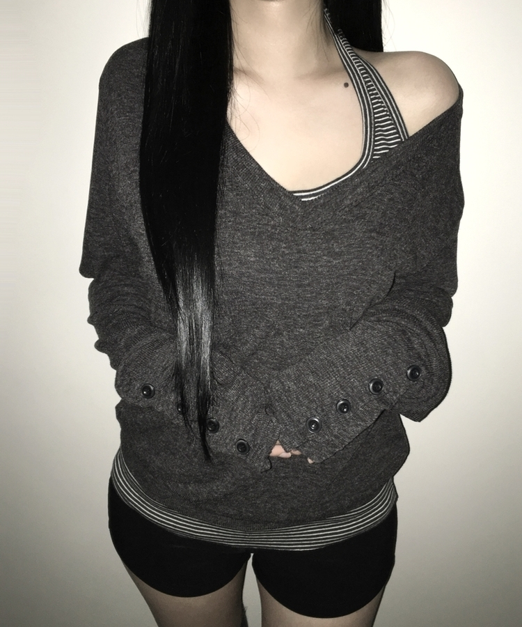 ハンドボタンルーズ長袖Tシャツ(5color) CHARCOAL