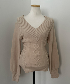 멜번 브이넥 꽈배기 롱 니트