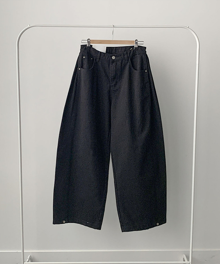 MADE 테론 레오파드 크로스 비즈 찡 백포켓 사이드핀턱 와이드 코튼 팬츠