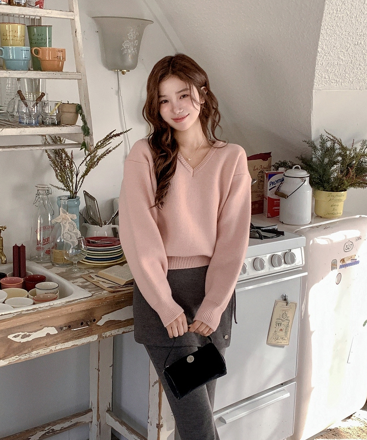 （ラウンドネック＆Vネック／好みに合わせて／9色展開／厚手でふんわり♥）2タイプ 長袖ニットトップス PINK