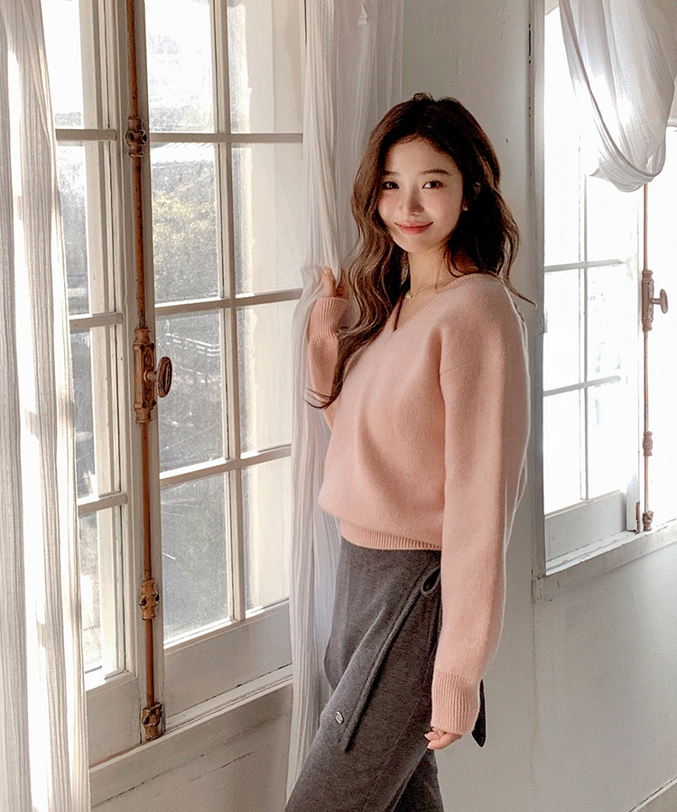 （ラウンドネック＆Vネック／好みに合わせて／9色展開／厚手でふんわり♥）2タイプ 長袖ニットトップス PINK