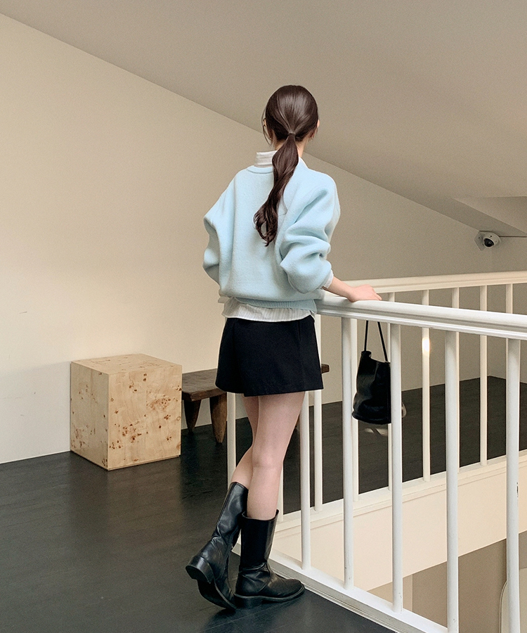 （ラウンドネック＆Vネック／好みに合わせて／9色展開／厚手でふんわり♥）2タイプ 長袖ニットトップス SKYBLUE