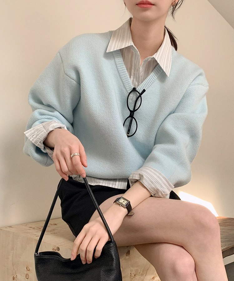 （ラウンドネック＆Vネック／好みに合わせて／9色展開／厚手でふんわり♥）2タイプ 長袖ニットトップス SKYBLUE