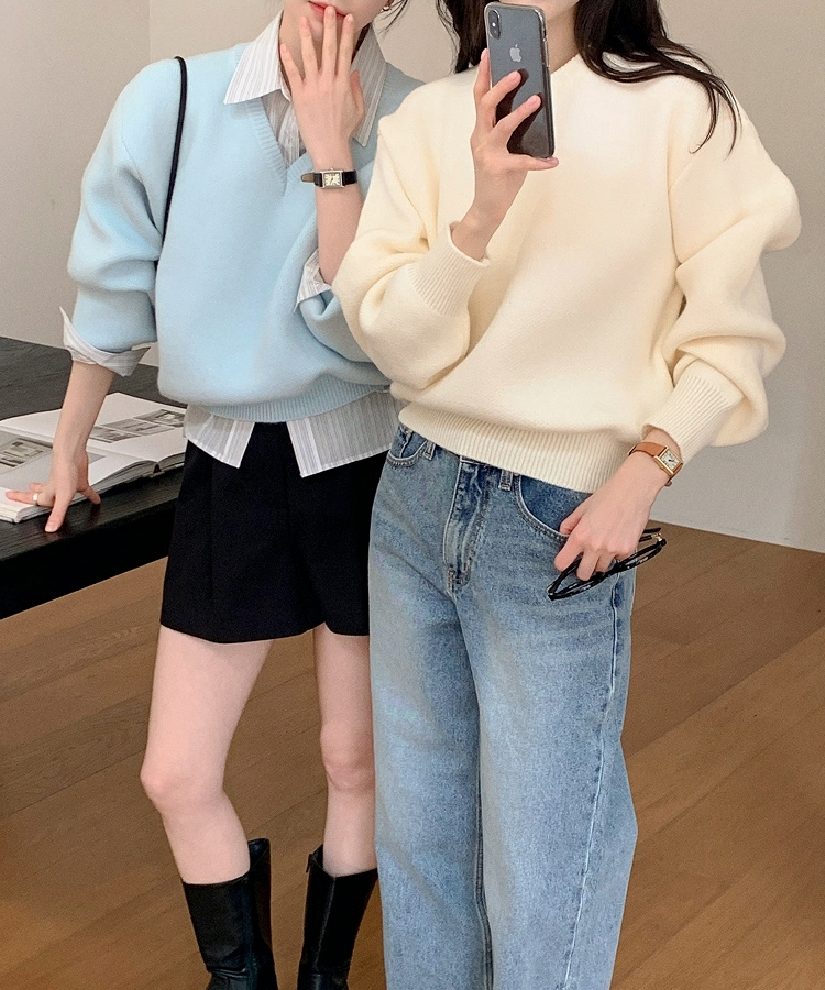 （ラウンドネック＆Vネック／好みに合わせて／9色展開／厚手でふんわり♥）2タイプ 長袖ニットトップス SKYBLUE