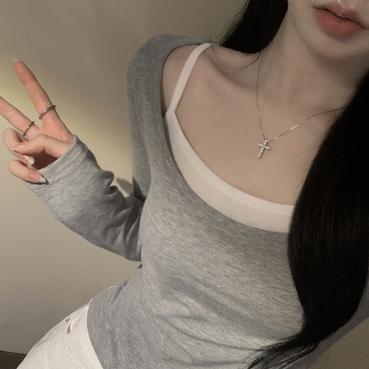 【SET】レイヤードストラップキャミソール＋スリム長袖Tシャツ GREY