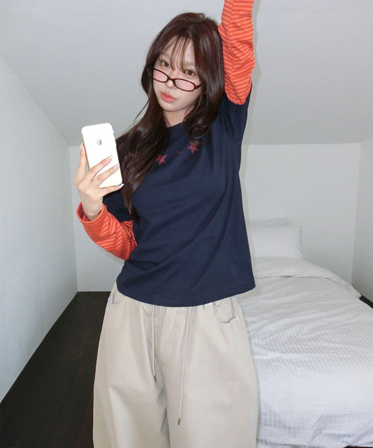 レイヤードスタープリント長袖Tシャツ NAVY