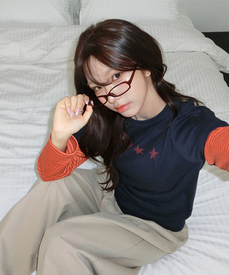 レイヤードスタープリント長袖Tシャツ NAVY