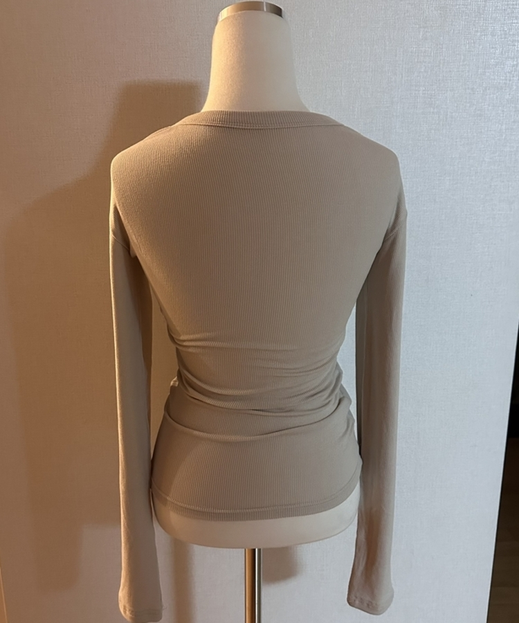 잘록허리 롱기장 롱슬리브 골반기장 브이넥 여리소매 긴팔 티