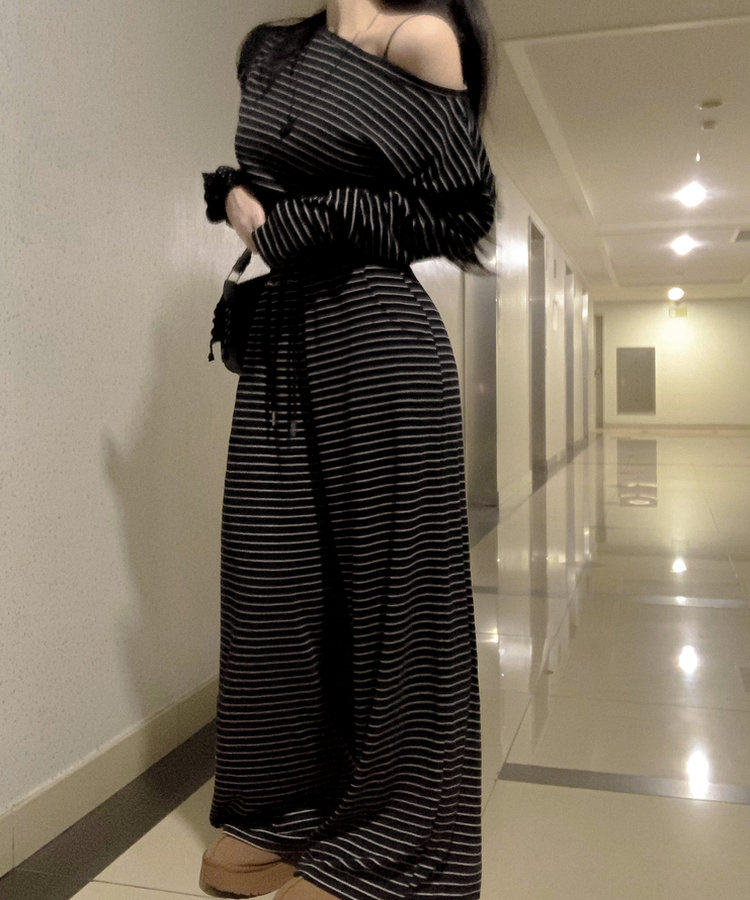 ストライプワイドトレーニングパンツ BLACK