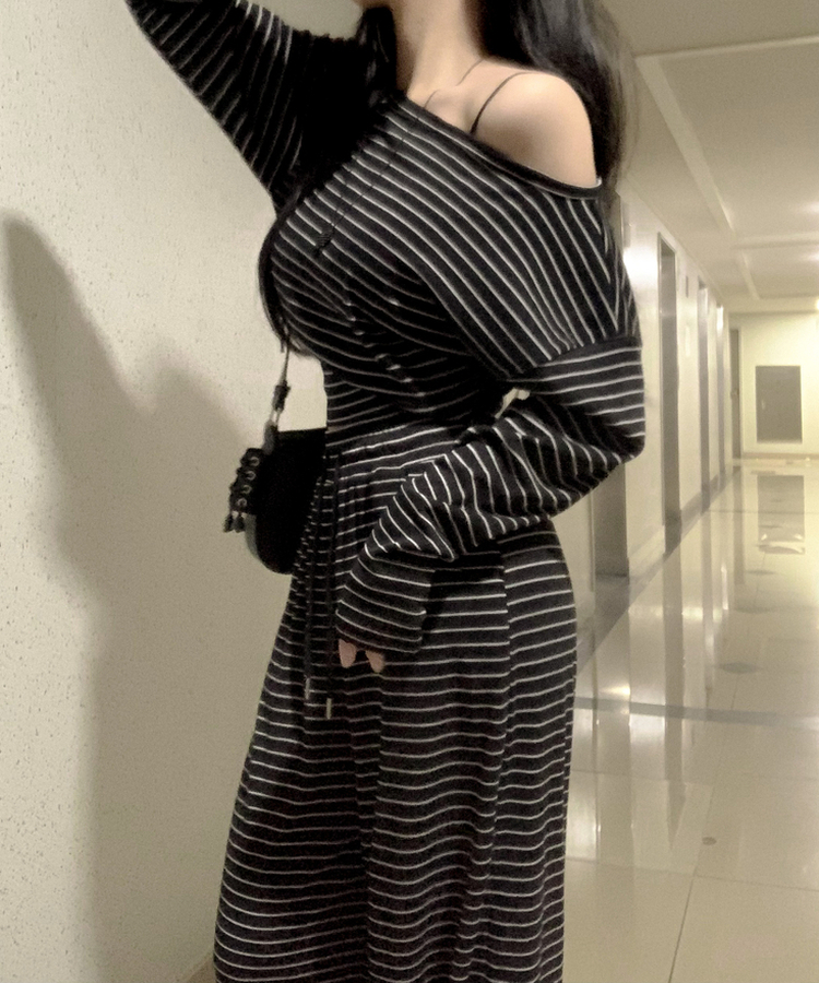 ストライプワイドトレーニングパンツ BLACK