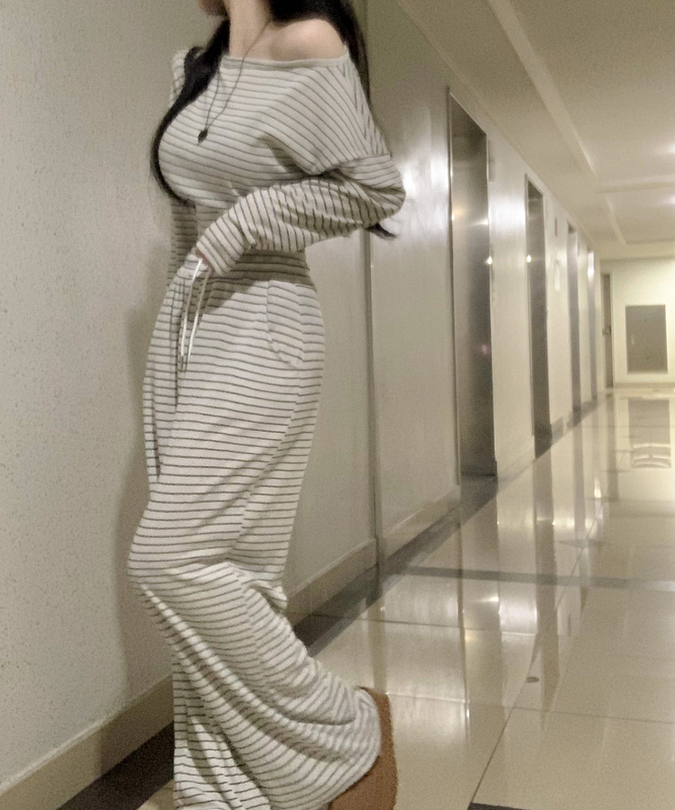 ストライプワイドトレーニングパンツ IVORY