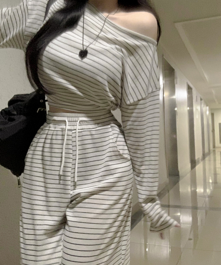 ストライプワイドトレーニングパンツ IVORY