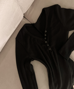 Vネックレイヤードオフ長袖Tシャツ(6color)