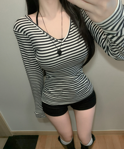 Vネックワンオフボタン長袖Tシャツ IVORY