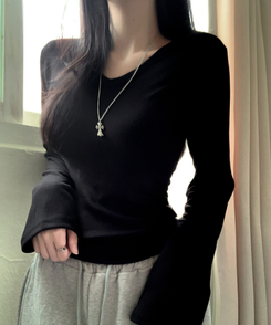 ベーシックデイリー無地長袖Tシャツ(7color) BLACK