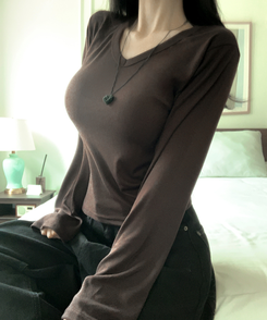 ベーシックデイリー無地長袖Tシャツ(7color) BROWN